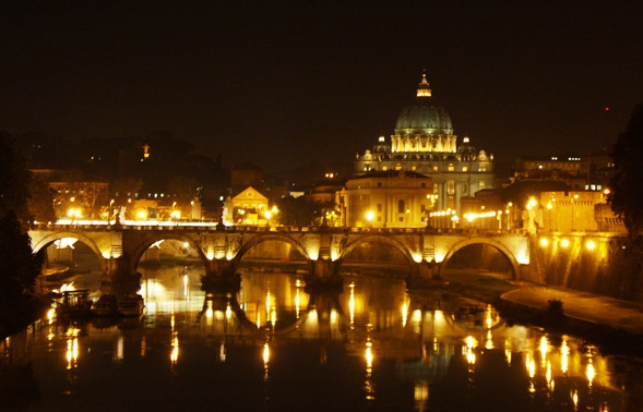 Roma by night